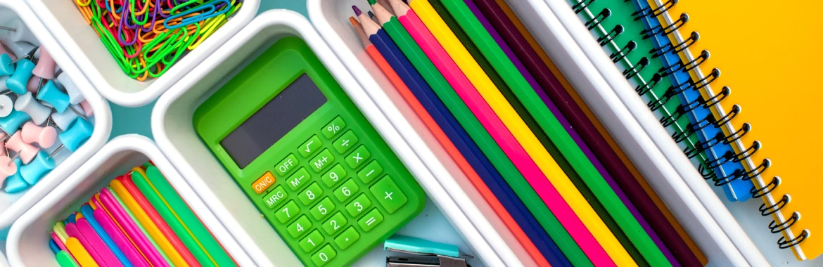 kalkulator, kredki